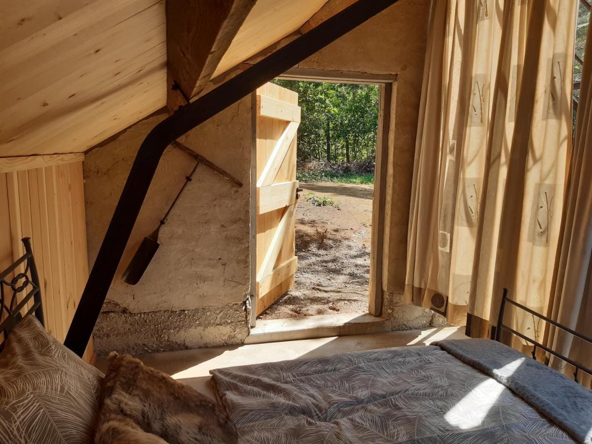 Natuurslaapkamer De Zaadeest Boskamer Lomm Extérieur photo